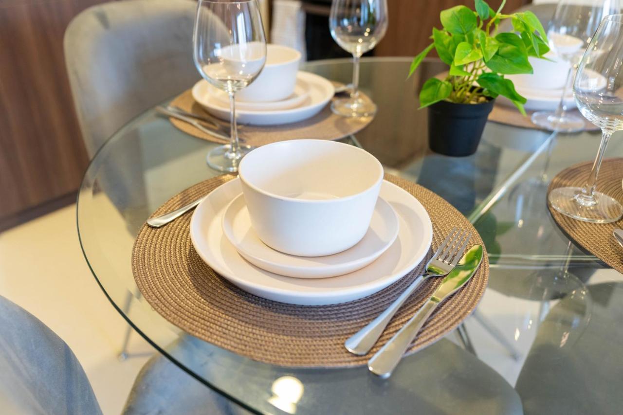 Delightful 2Br Apartment At Reva Residences Dubai Buitenkant foto