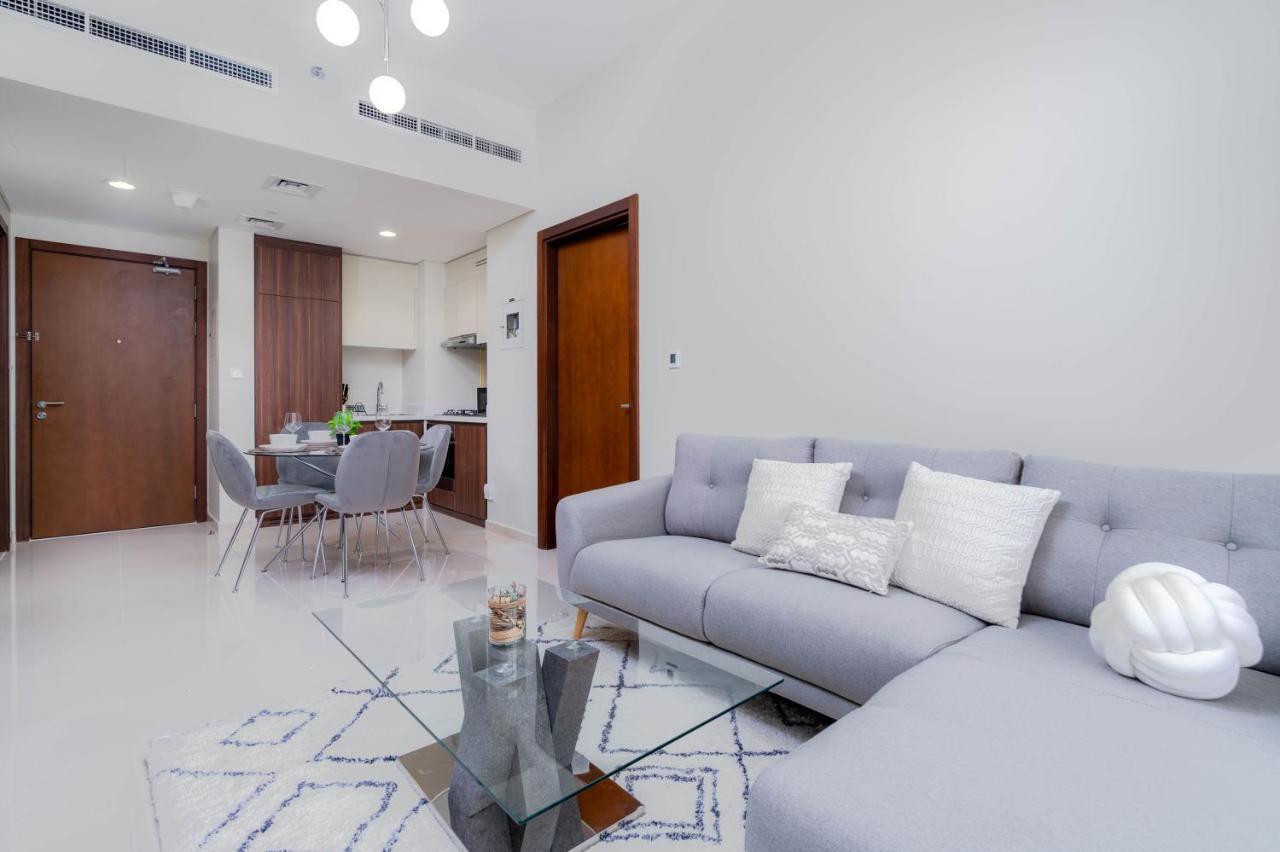 Delightful 2Br Apartment At Reva Residences Dubai Buitenkant foto