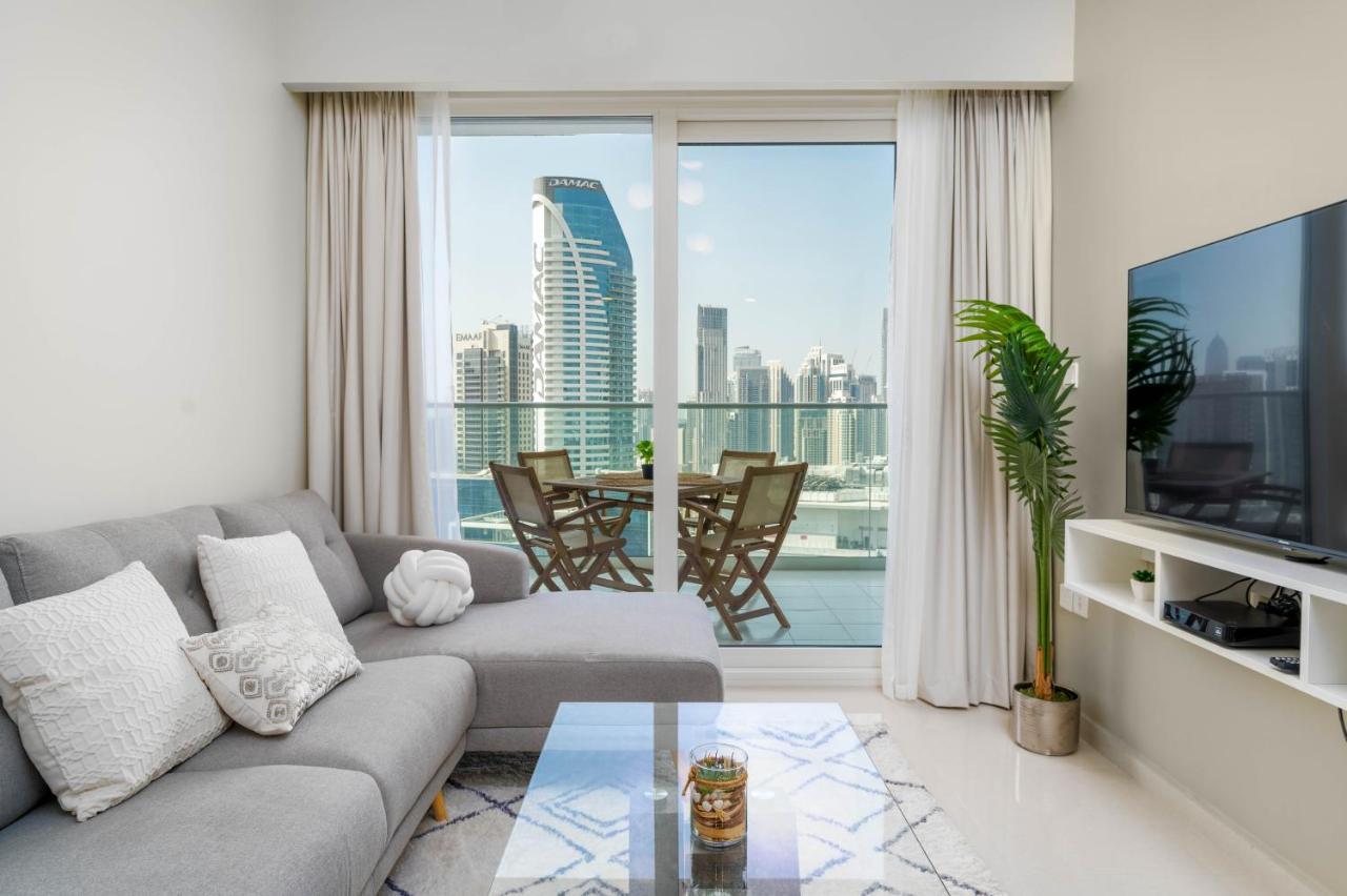 Delightful 2Br Apartment At Reva Residences Dubai Buitenkant foto