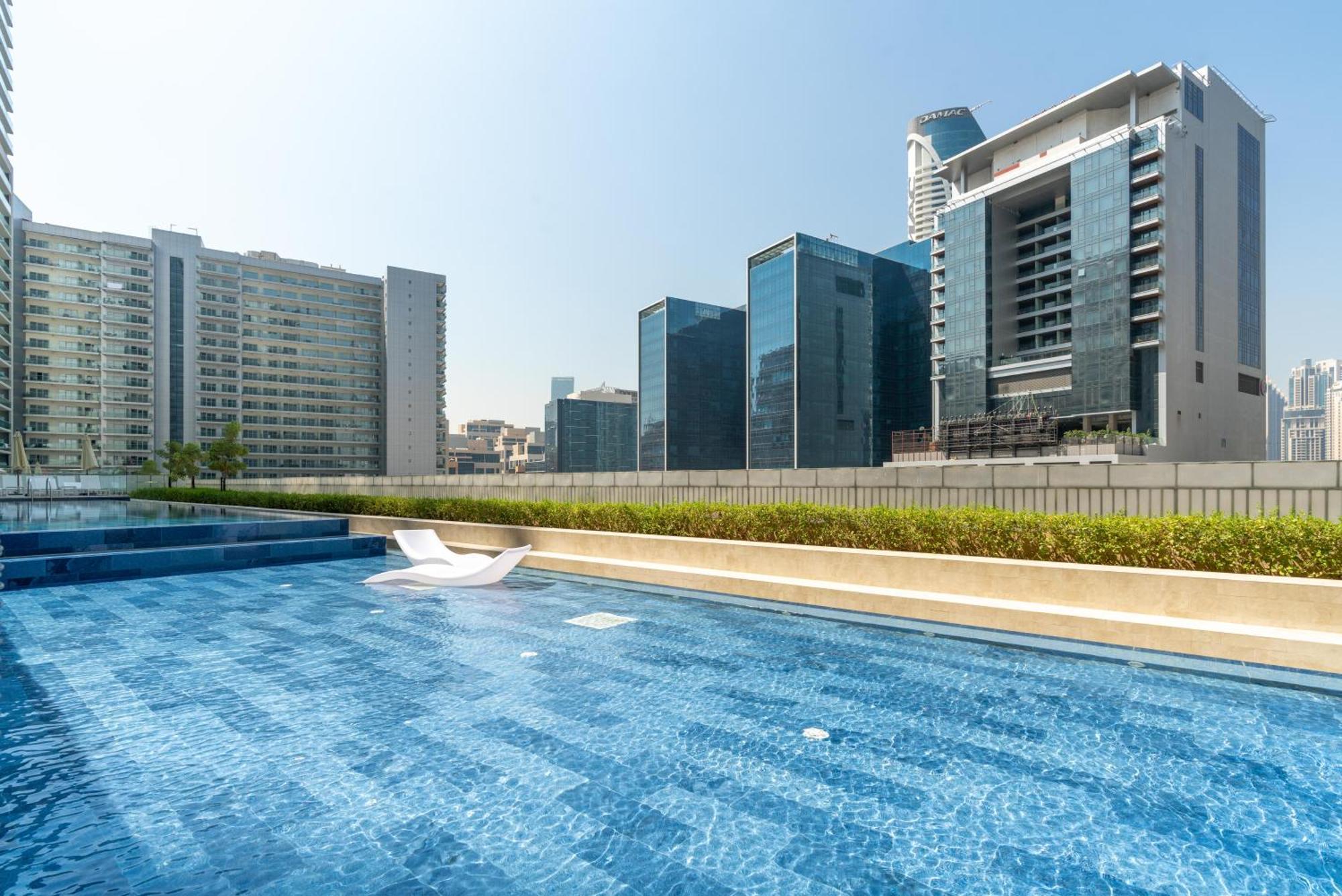 Delightful 2Br Apartment At Reva Residences Dubai Buitenkant foto